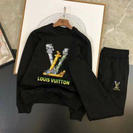 Picture of LV SweatSuits _SKULVM-5XLkdtn2729459